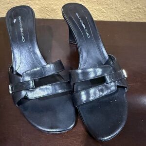 Bandolino Black Leather Mules